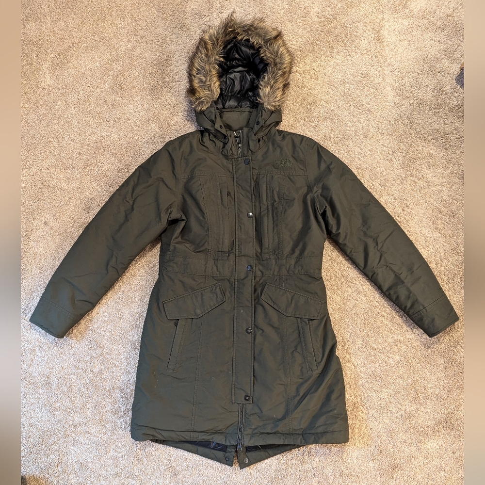 The North Face Goose Down Winter Parka Size Medium Olive Green Fur Hood